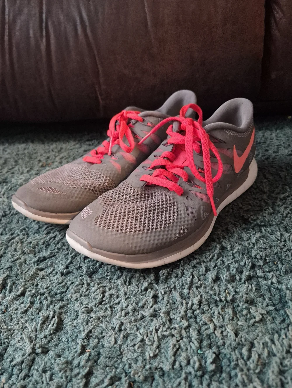 Nike Free 5.0 Running Shoes Women's Size 9.5 Gray Pink